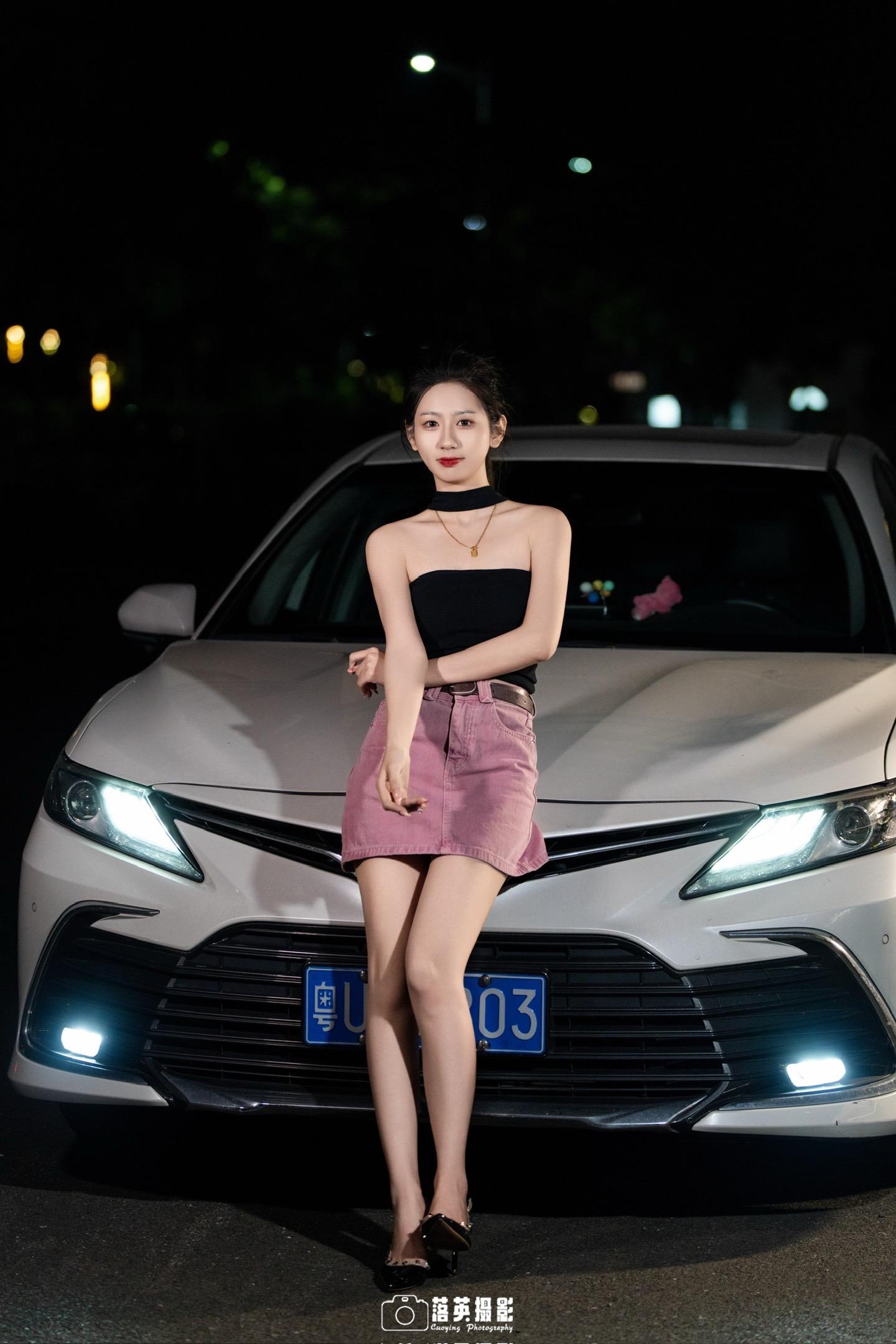 凯美瑞双擎 2.0HSE 运动Lite版展示图3