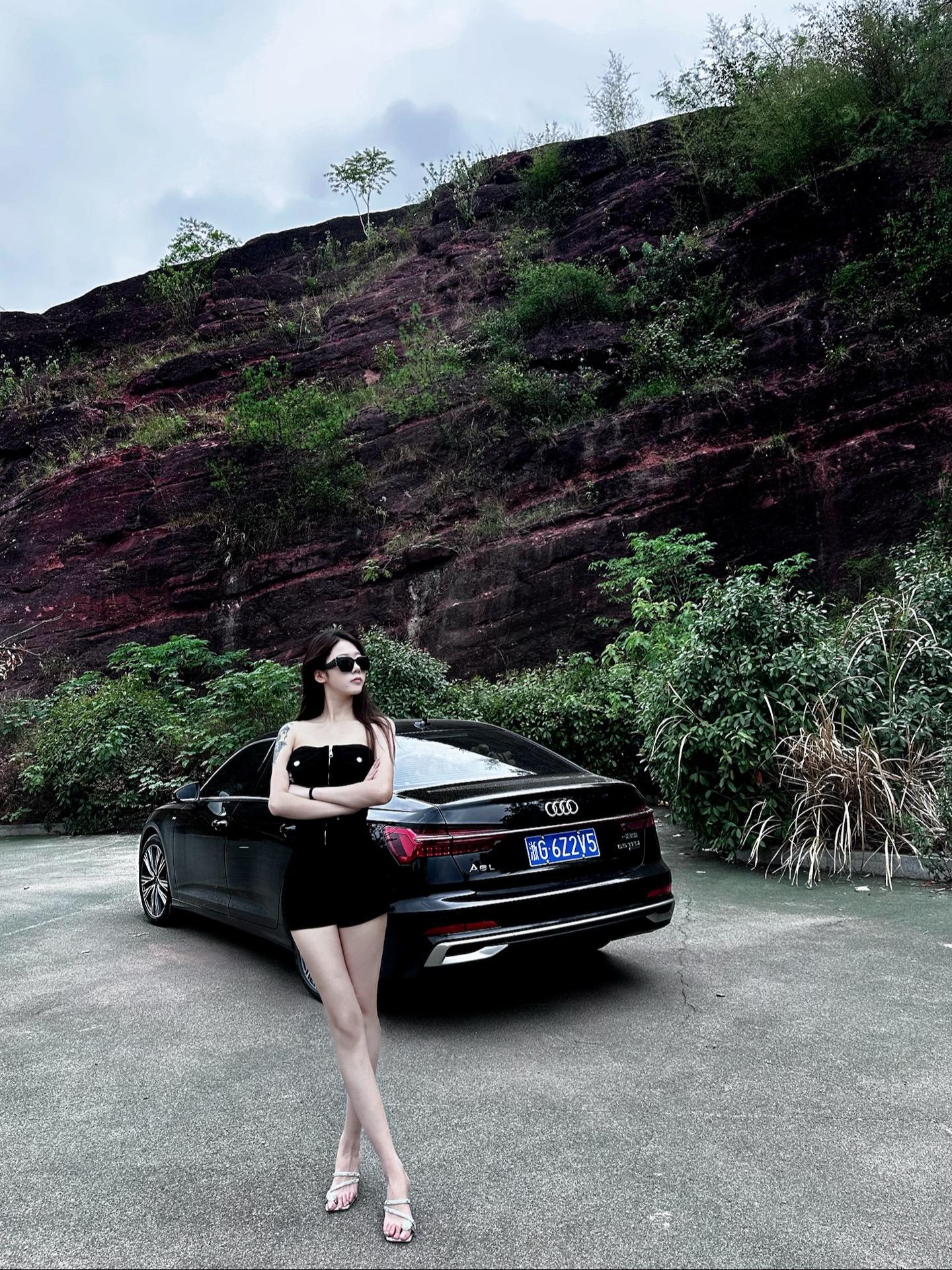 奥迪A6L2.0T quattro尊享型展示图2